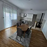 דירה Sutic Kaštel Novi