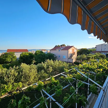 Sutic شقة Kaštel Novi