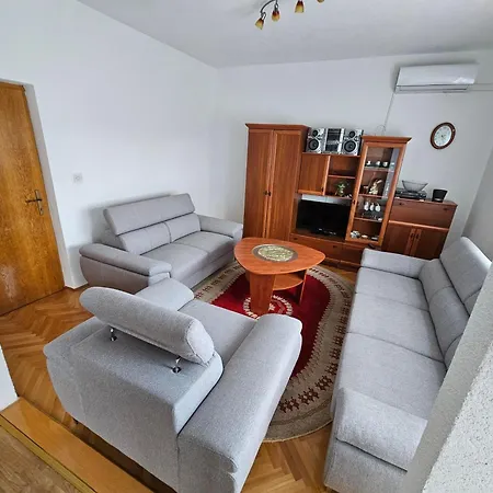 Sutic Kastel Novi