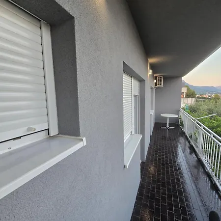 شقة Sutic Kaštel Novi