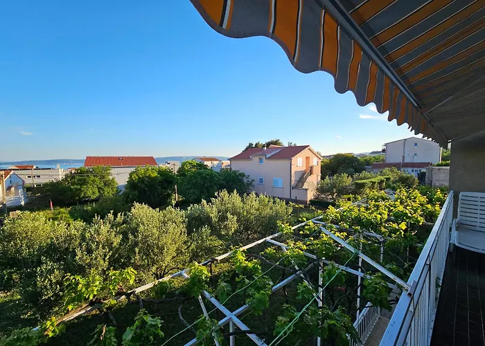 Sutic Apartman Kaštel Novi