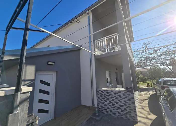 Sutic * Kaštel Novi